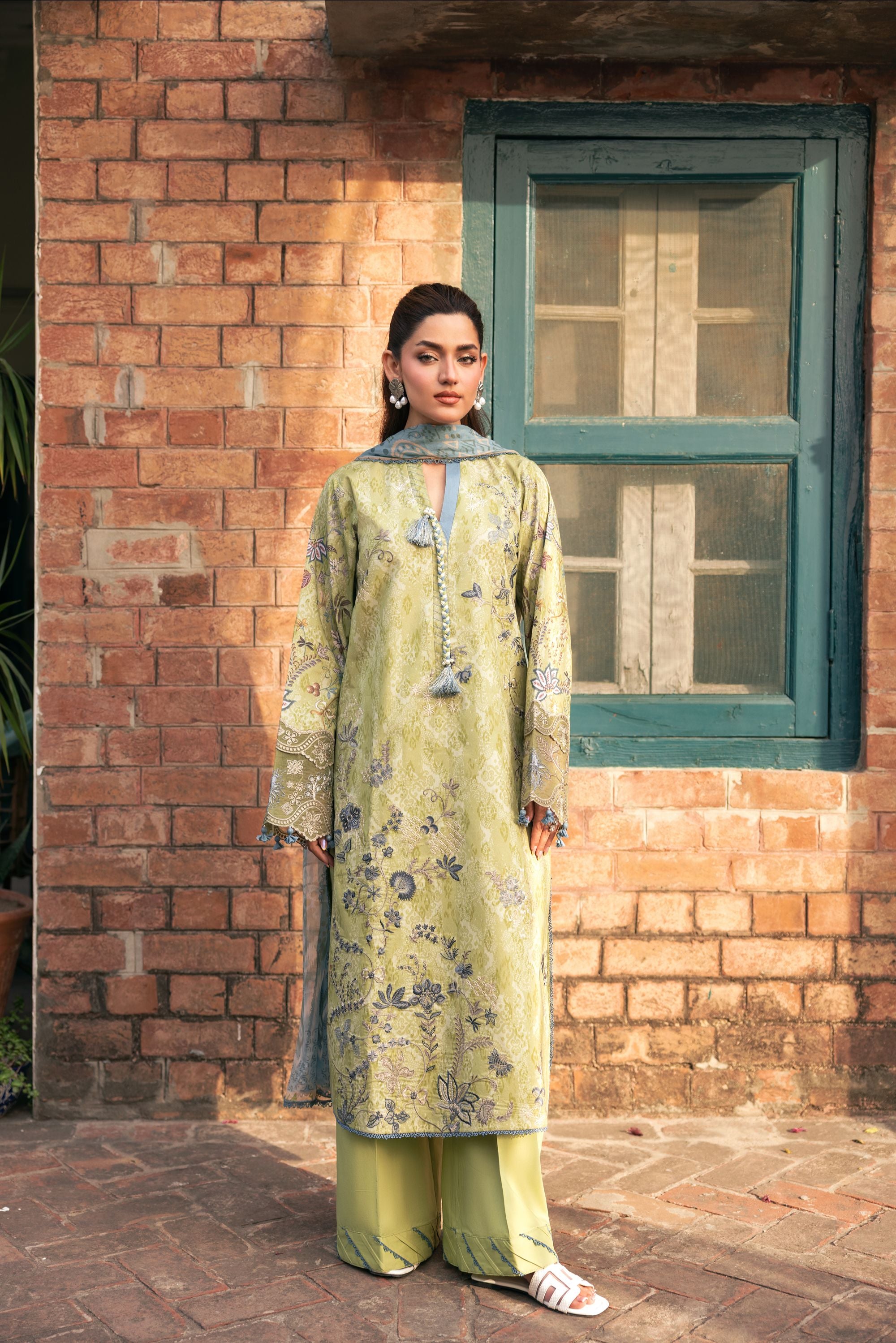 Retail Price: 6,790/-PKR